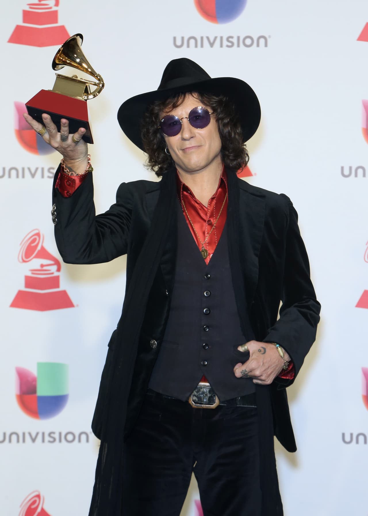 <b>BUNBURY</b> - Mejor Álbum de Rock: ‘Expectativas’.