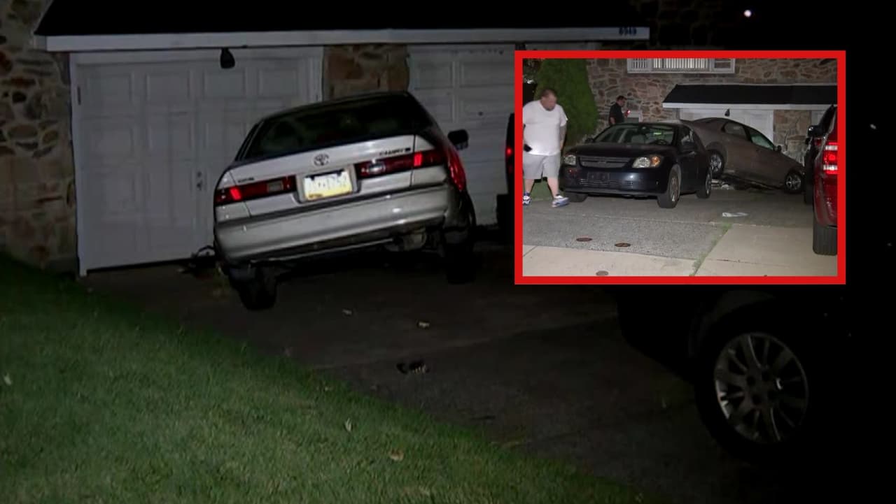  Adolescente que conducía un auto robado choca contra casas en el noreste de Filadelfia