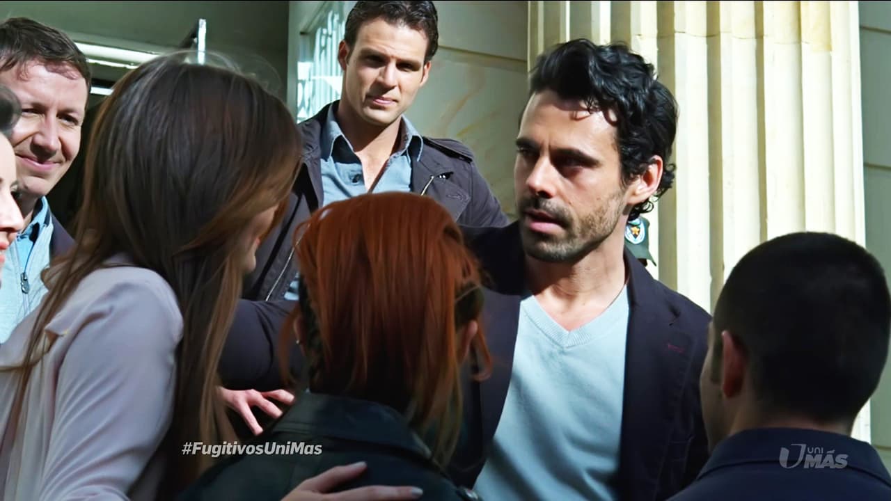 Al salir del jucio, el calor de los suyos lo esperaban.