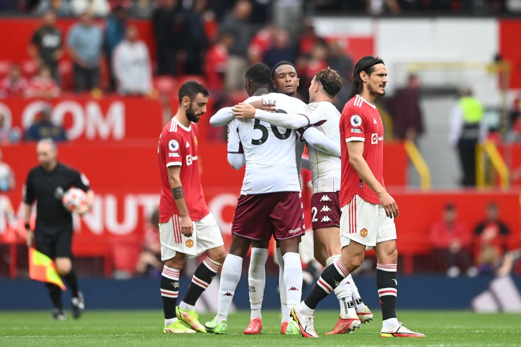 Bruno Fernandes falla un penal al minuto 90+3 y el Aston Villa soprende de visita tras vencer 0-1 a los red devils.
