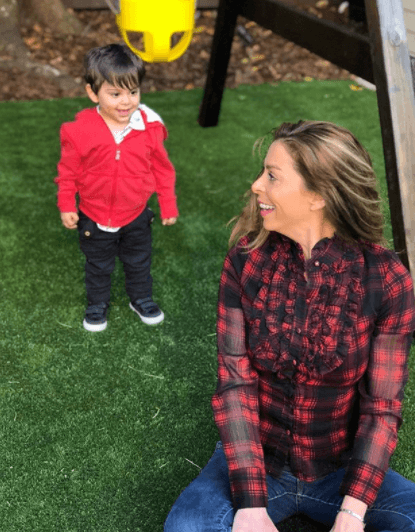 También esas miradas con las que se derrite de amor.