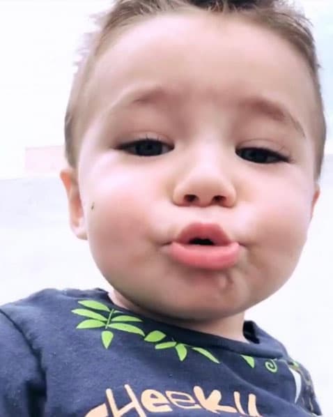 A pesar de tener apenas 1 año y 9 meses, 
<b><a href="https://www.univision.com/programas/novelas/a-ariadne-diaz-no-le-gustaria-que-su-hijo-fuera-actor-fotos">Diego D'Ornellas</a></b>, el hijo de Marcus Ornellas y Ariadne Díaz, se ha convertido en una verdadera estrella de las redes sociales.