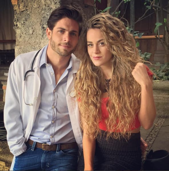 Actualmente Candela Márquez es la villana de la novela "Un camino hacia el destino".