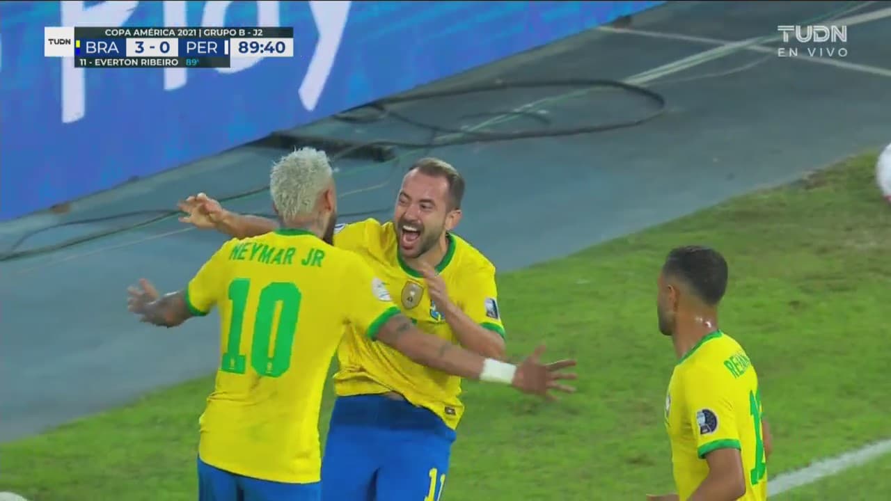 ¡Llegó el tercero! Everton Ribeiro firma la jugada para Brasil