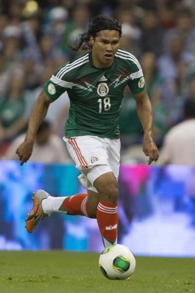 Carlos Peña.- El ‘Gulit’ tuvo una mala Copa Oro, pero se reivindicó con Miguel Herrera quien lo puso a jugar como mediocampista ofensivo y brilló tal y como lo hace en León. Si Peña juega al nivel que lo hizo contra los neozelandeses está llamado a ser titular en el equipo mexicano durante Brasil 2014.