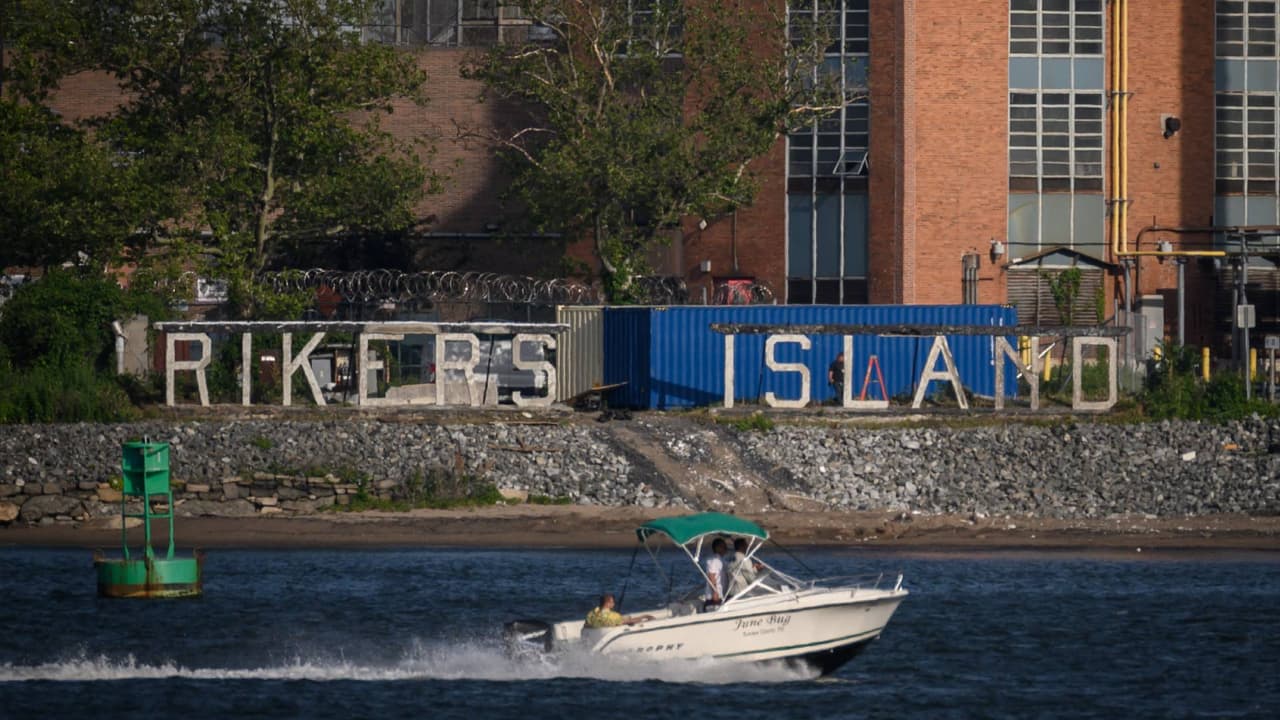 Violencia al interior de Rikers Island: denuncian que 13 reclusos han muerto en 2025
