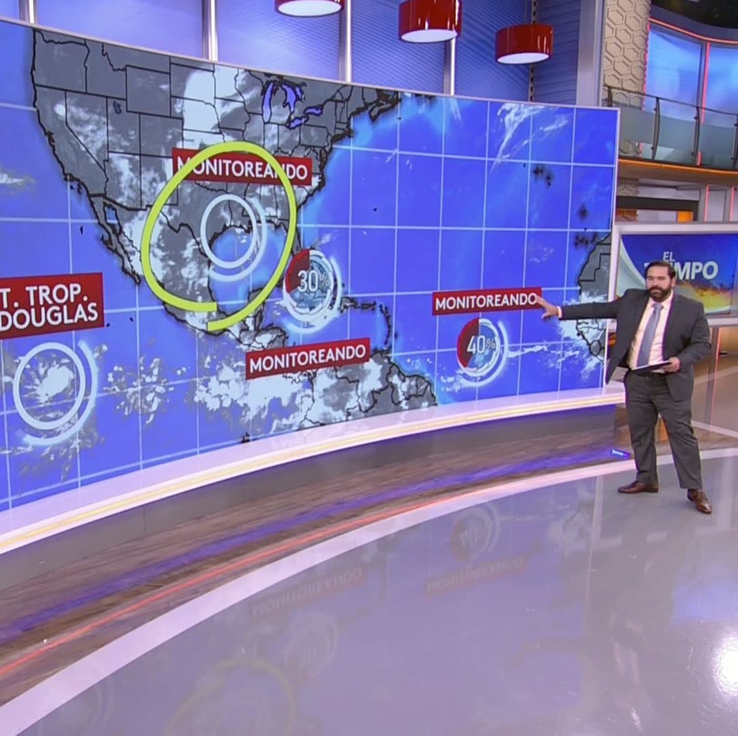 Sin embargo, ya pudo volver al estudio, y desde ahí --en espera de todos sus compañeros-- nos ha mantenido al tanto del clima.