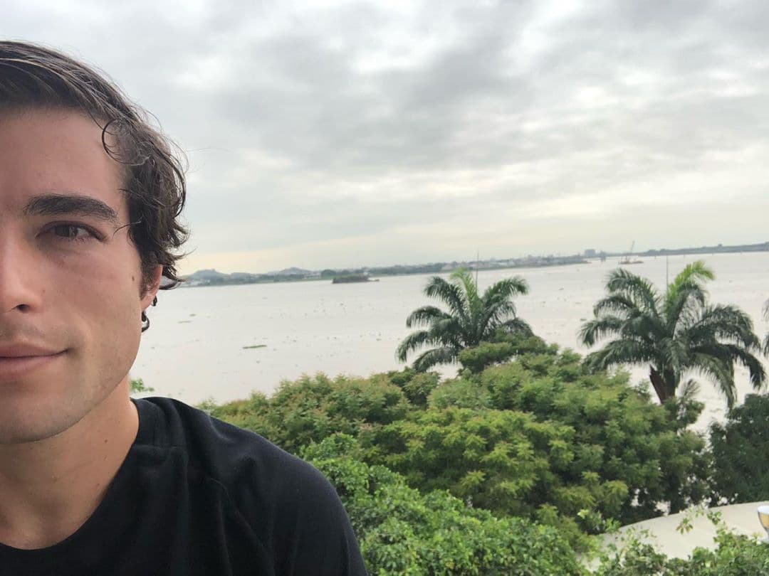 "En esta carta cuento muchísimas cosas y sé que van a entender muchas otras [...] espero que los inspire a buscar sus sueños y decirles que cambié mi vida al igual que les puede cambiar a ustedes", explicó.