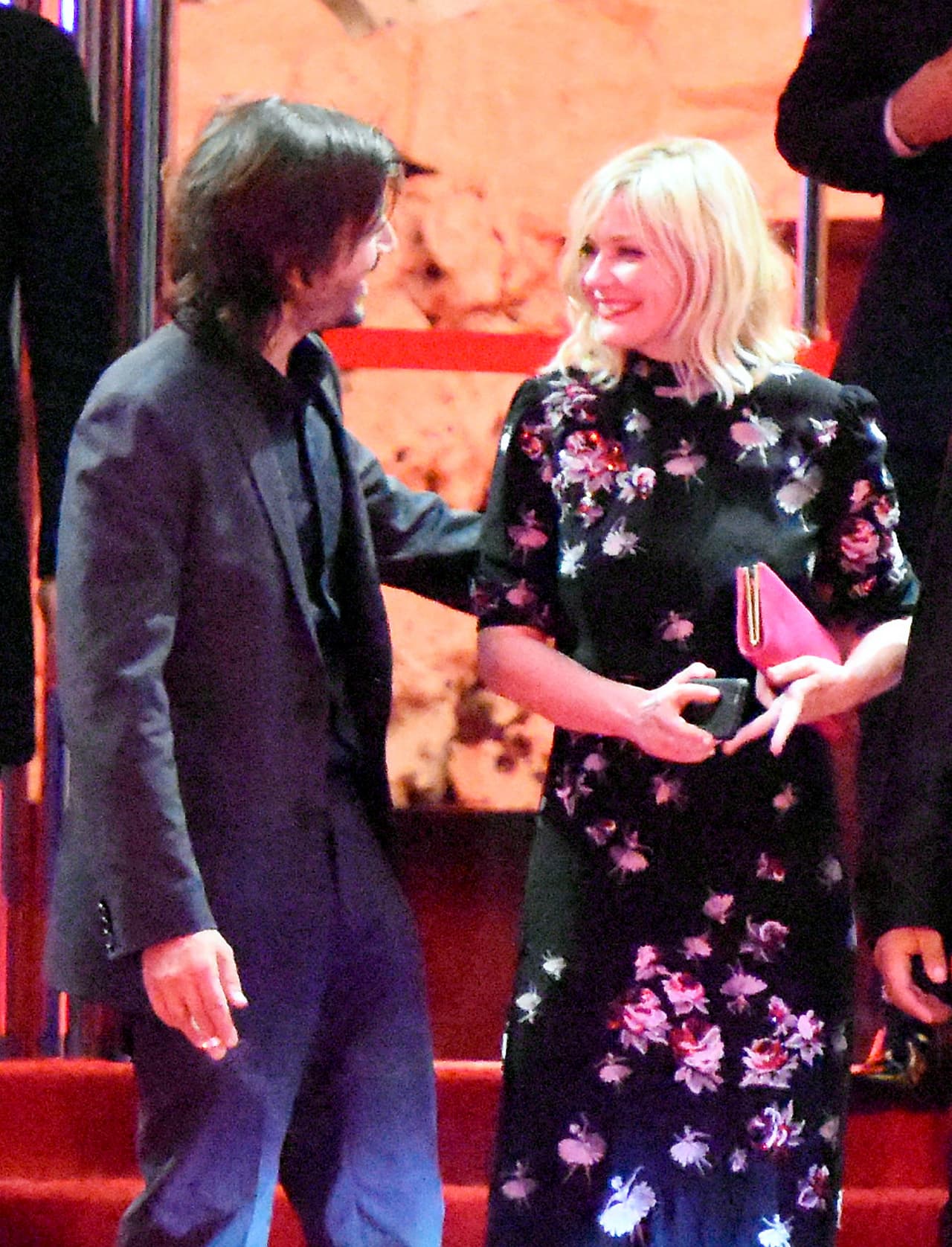 Lo acompañaba la hermosa Kirsten Dunst.