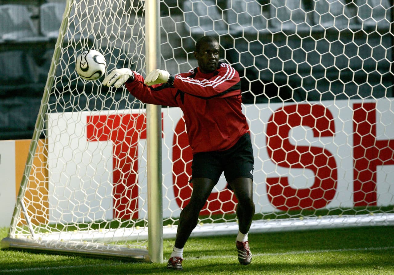 Shaka Hislop se convirtió en todo un ejemplo para los jóvenes de Trinidad y Tobago. Este arquero mundialista en 2006 tuvo además una carrera destacada en Inglaterra por Newcastle, Portsmouth y West Ham para cerrarla en el FC Dallas de la MLS en 2007.