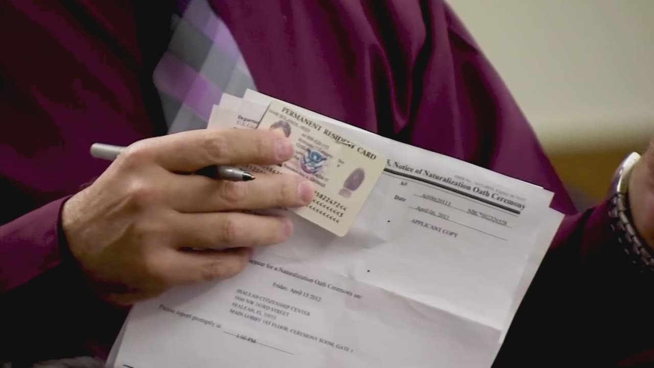 Jueza federal anula la suspensión de visas de inmigrante a EEUU dictada por Trump para 75 naciones