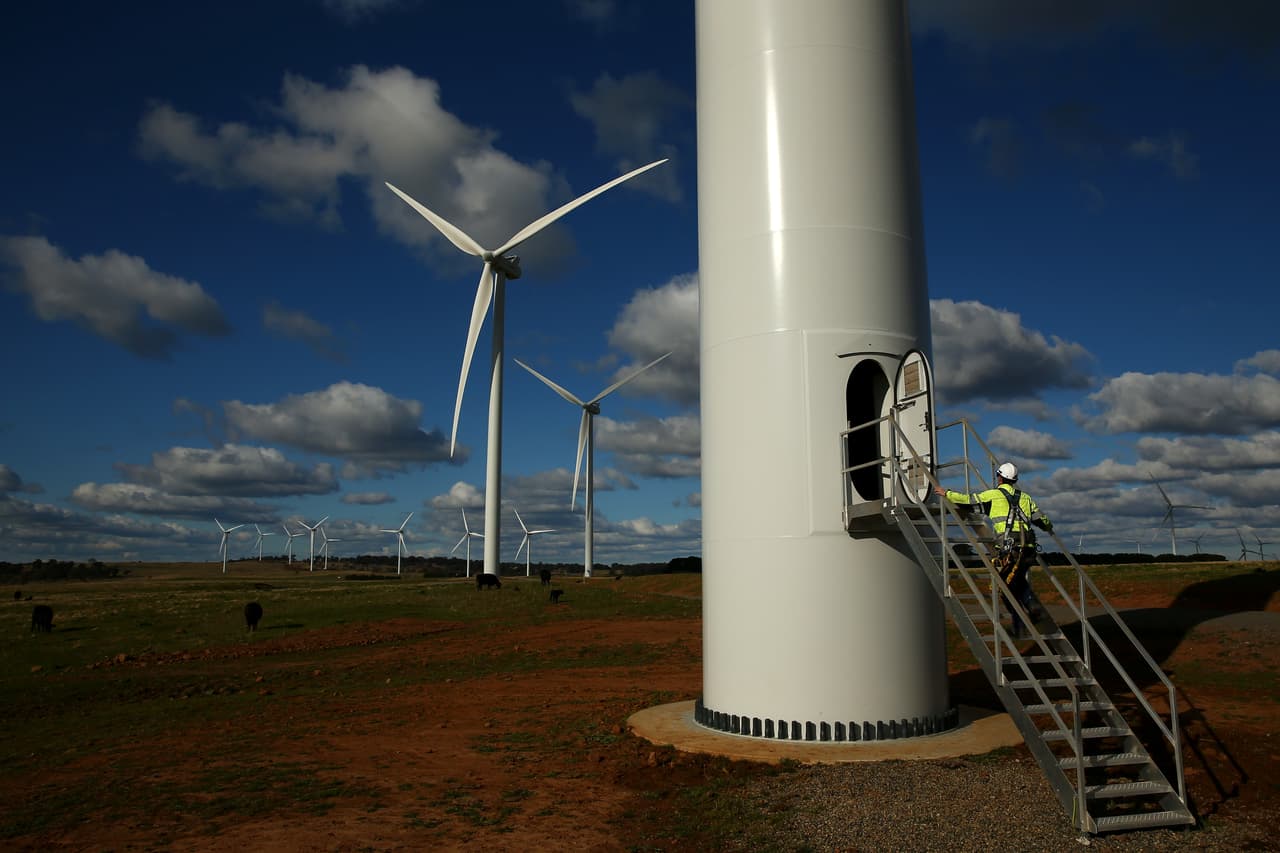 <b>Técnicos de servicios de turbinas de aire (aerogeneradores) </b>
<br>
<br>Número de empleados necesarios entre 2020-2030: 4,700
<br>
<br>Salario medio anual: $56,230