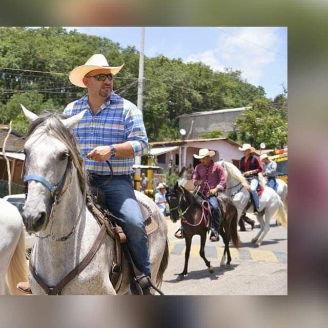 Mario Jose Calix, alias 'Cubeta' (Bucket), was born and raised in 'Tony' Hernandez's home town of Gracias, Lempira where he was vice-mayor from 2010 to 2014. His family owns an attractive local hotel, Finca del Capitan (The Captain's Farm). According to a DEA interview with Tony Hernandez, it was an open secret that Calix was a drug trafficker. He was indicted of drug trafficking charges by the Southern District of New York on January 23 2019, and is a co-defendant in the Hernandez case.