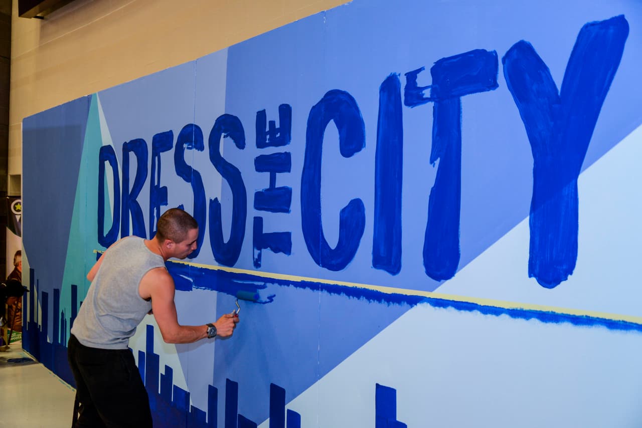 En esos días, la ciudad colombiana se vistió de moda y la marca Gef vistió el aeropuerto de azul.