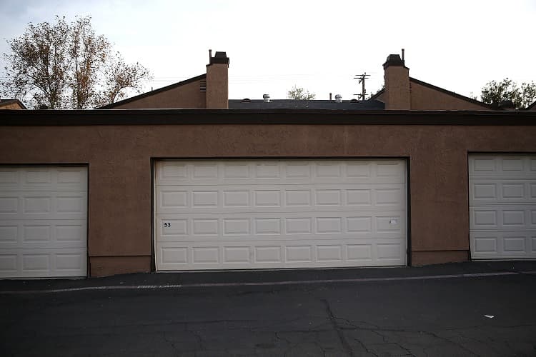 Garaje de los sospechosos que dejaron 14 muertos en San Bernardino.