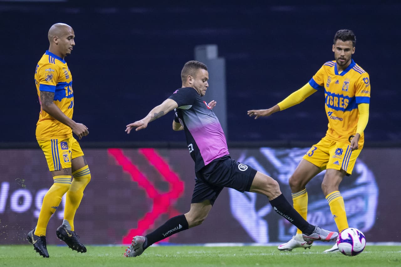 Los cementeros cayeron 2-0 y ponen en riesgo su calificación directa a la fiesta grande de la Liga MX. Nicolás López (69’) y Gignac (78’) marcaron por Tigres; ‘Cabecita’ Rodríguez falló un penal.
