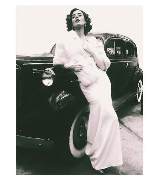 <b><a href="http://www.univision.com/temas/esmeralda-pimentel">Esme</a></b> comenzó como modelo en algunos comerciales, pero después de 'Nuestra Belleza' decidió irse a vivir a la Ciudad de México para estudiar en el CEA y prepararse como actriz.