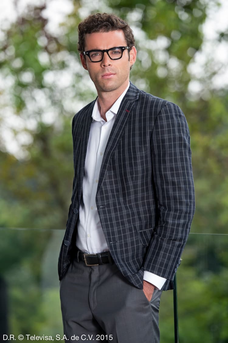 Miguel siempre ha sido rechazado porque es producto del primer matrimonio de Arturo.