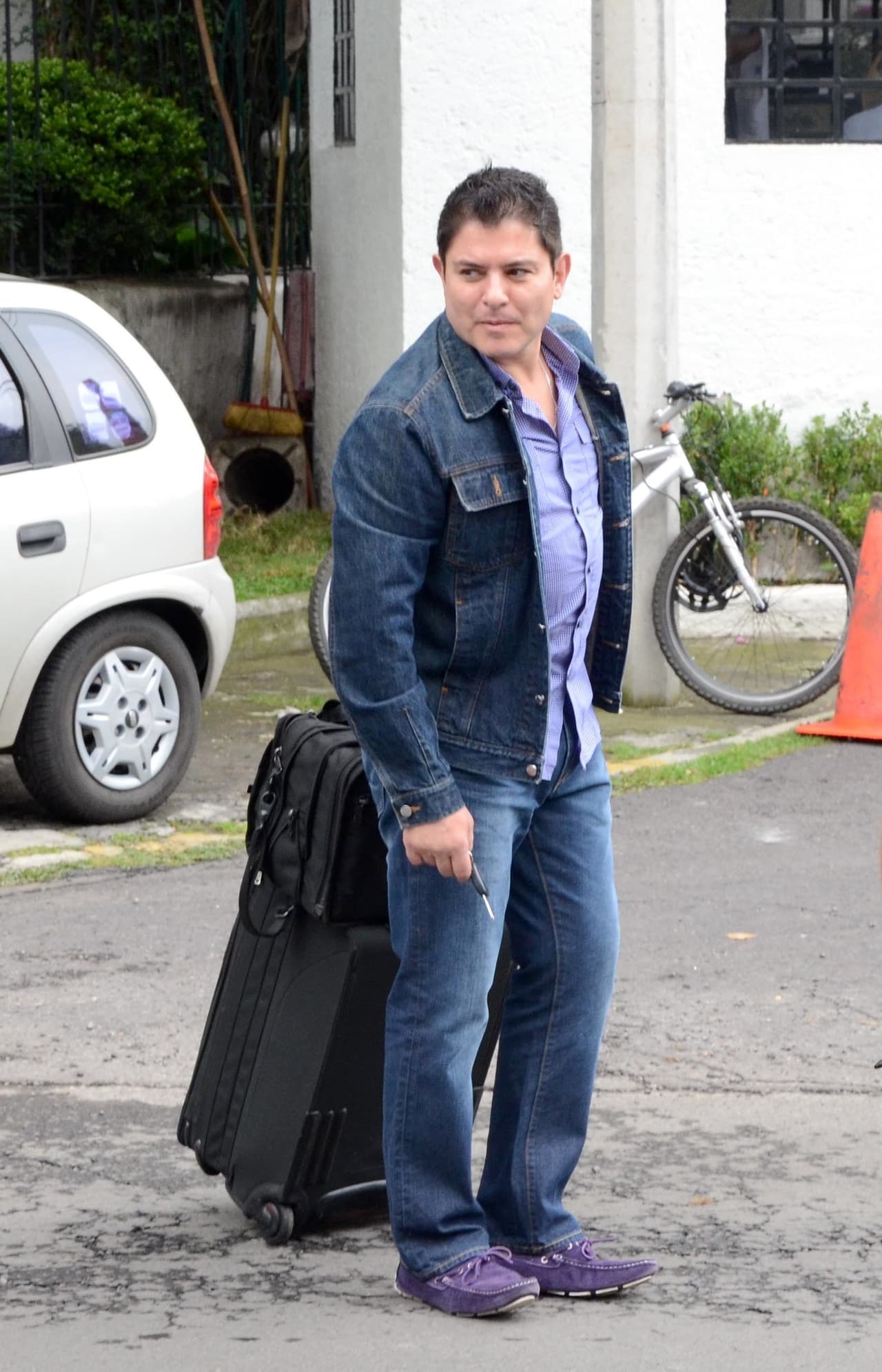 A pesar de ser tan cuidadoso con su vida privada el actor dejó que la clínica usara su imagen y difundiera su radical cambio por un injerto de cabello.