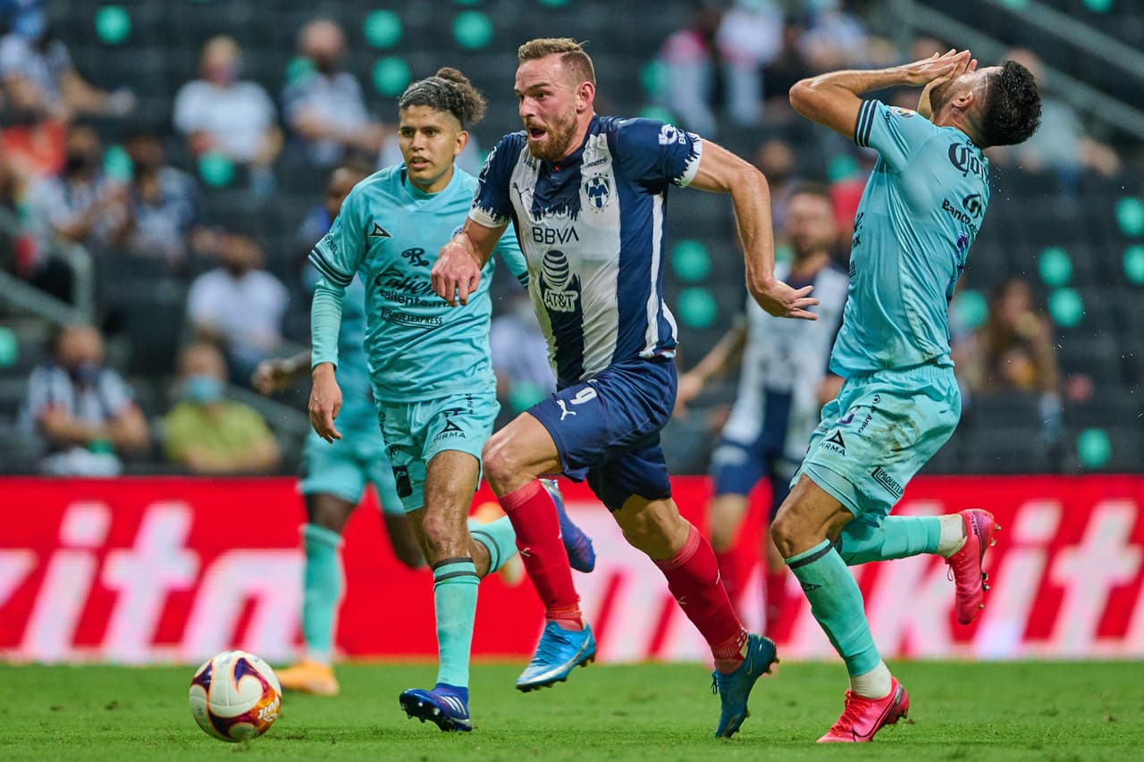 Rayados de Monterrey venció por la mínima diferencia Mazatlán FC y confirmó su pase directo a Cuartos de Final, mientras que los de Tomas Boy están eliminados.