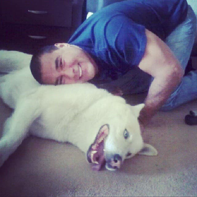 <b><a href="http://www.univision.com/temas/eduardo-yanez">Eduardo Yáñez</a></b> se ha caracterizado por tener un carácter complicado pero continúa en el gusto del público gracias a sus actuaciones en televisión. Los productores de televisión continúan invitándolo a realizar diversos personajes en la pantalla chica porque saben que con él aseguran el éxito.