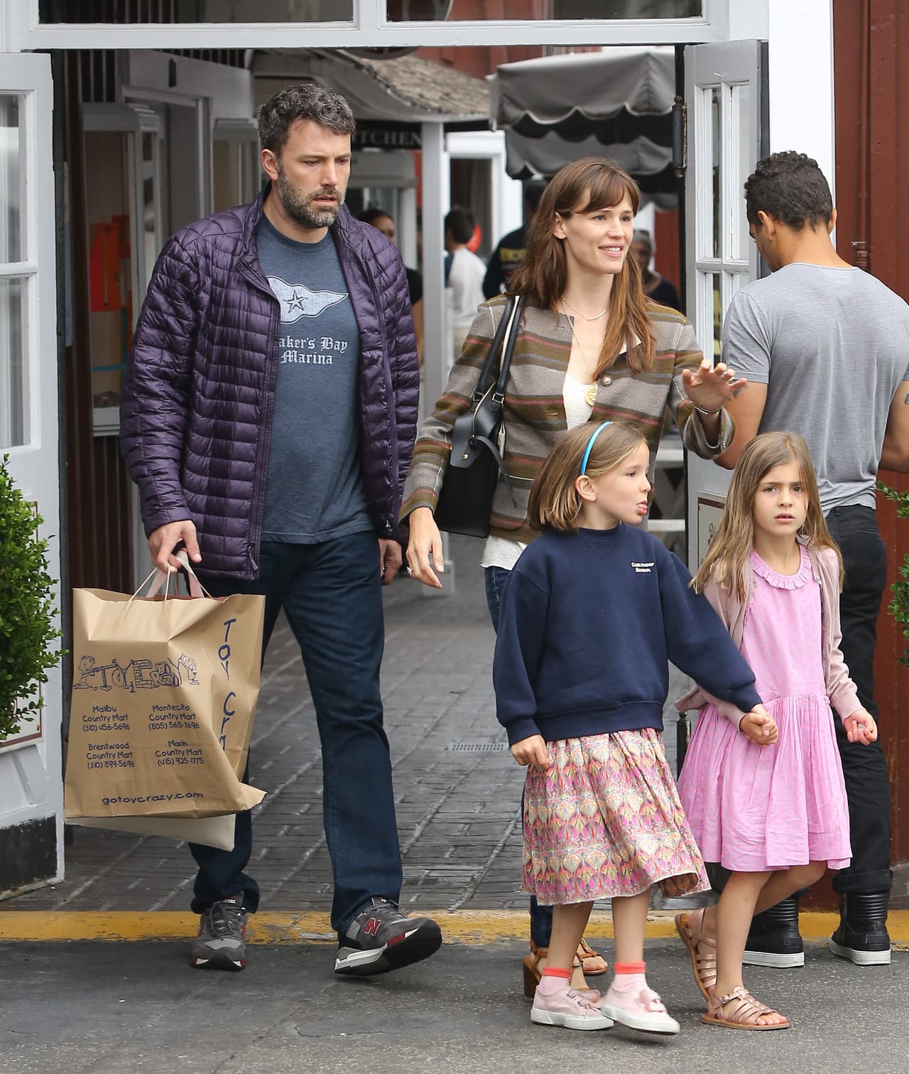 La actriz sonreía, tal vez para disimular lo que ocurría en su matrimonio.