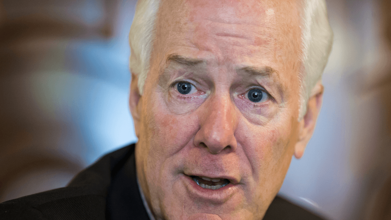 <h2 class="cms-H2-H2">John Cornyn, republicano, senador</h2>
<br>"Enviando oraciones al presidente Trump para una rápida recuperación. Gracias al Servicio Secreto de Estados Unidos por actuar rápidamente para garantizar su seguridad.
<br>
<br>Quienquiera que sea el responsable deberá enfrentarse a una justicia rápida. Que todos oremos por nuestro país esta noche."
