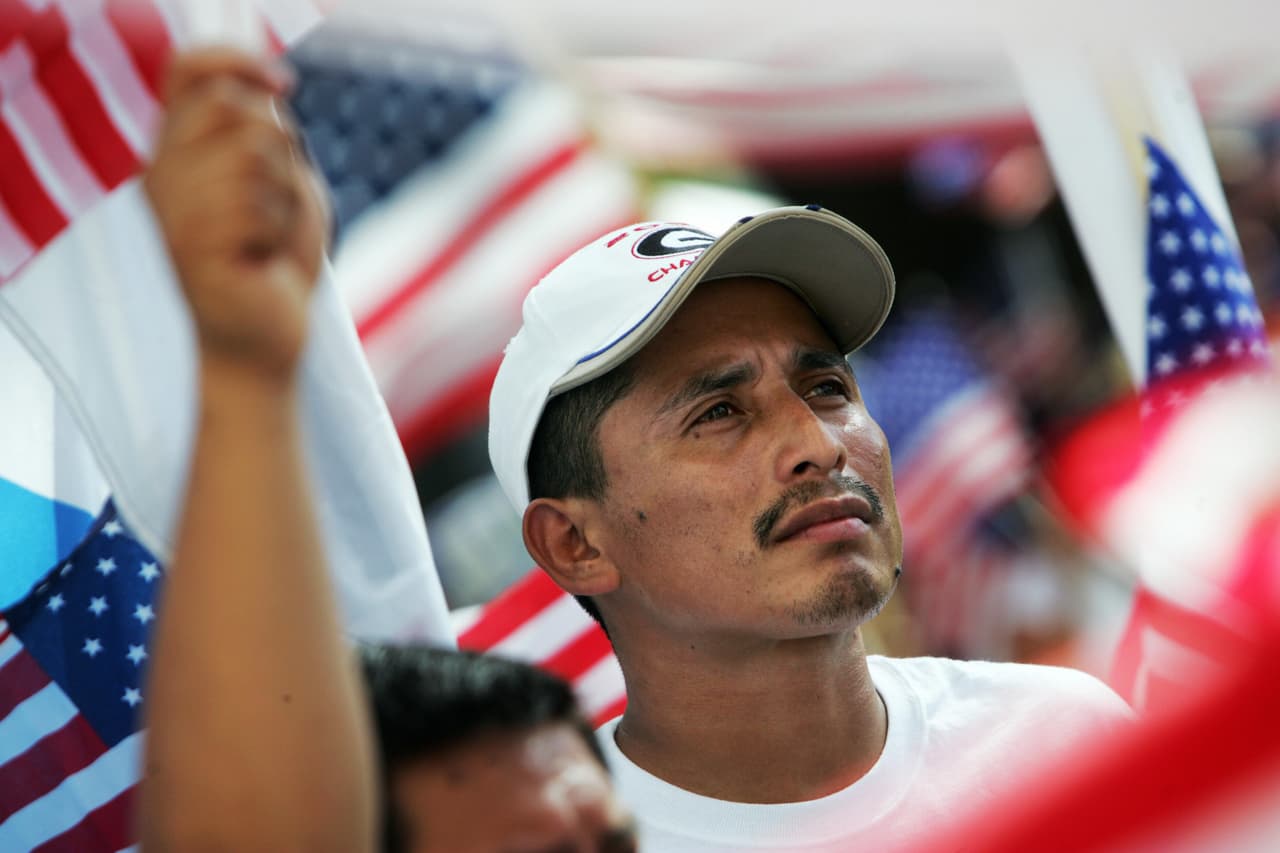 "Nunca debemos adaptarnos al miedo": Los inmigrantes nos cuentan por qué marcharán contra Trump este 1 de mayo