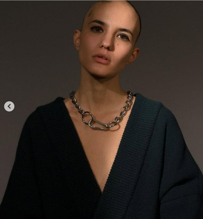 "Es increíble cómo la vida puede cambiar cuando estás 
<b>siendo real</b>", dijo.
<br>