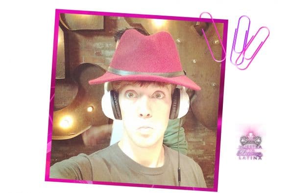 Roger comenzó a los 11 años de edad su carrera dentro de los medios. Durante una década Roger González fue estrella para Disney Channel. Roger es uno de los artistas juveniles más influyentes y queridos en toda América Latina. Actualmente es protagonista del musical “Hoy No Me Puedo Levantar”. Cuenta con más de 1 millón de seguidores en redes sociales. Roger llega a la novena temporada de Nuestra Belleza Latina para traerte todo lo que está pasando en redes sociales. ¡Conócelo!