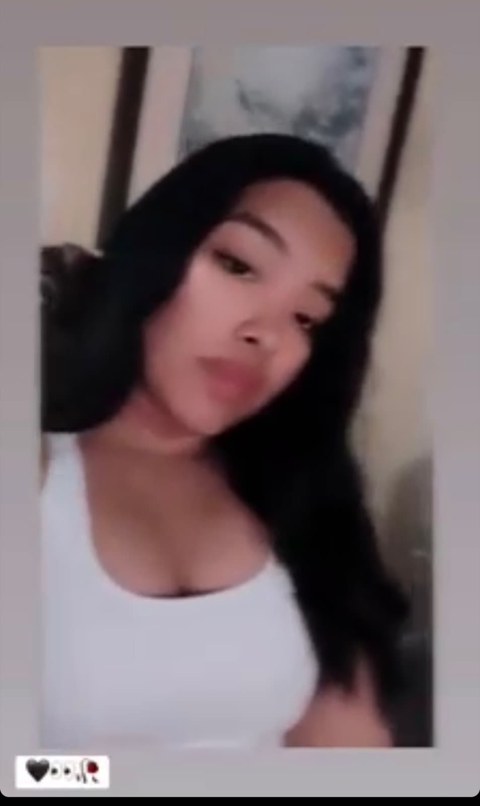 Incluso que ha recibido mensajes de voz donde se escucha que la joven la está pasando mal.