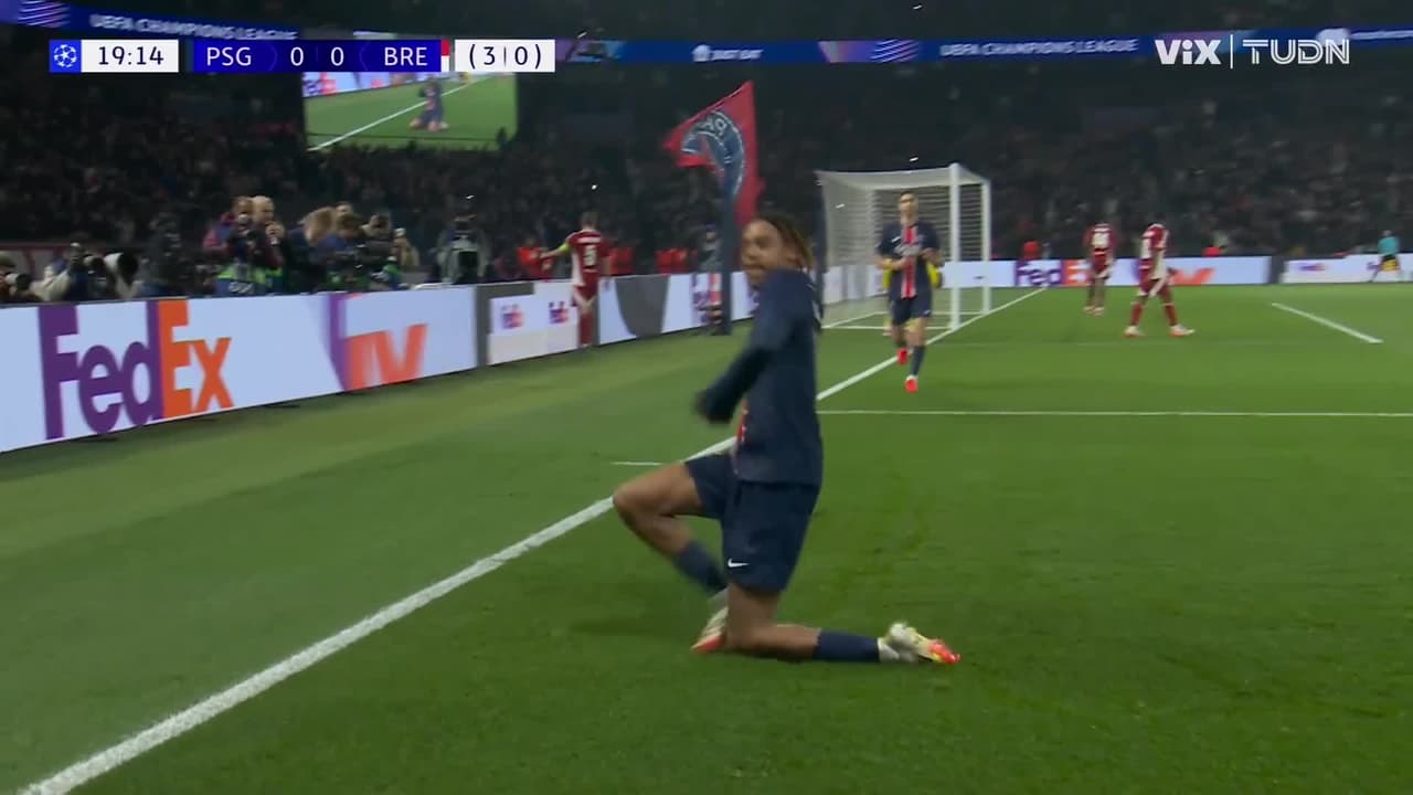 ¡Golazo del PSG! Barcola le anota al Brest y pone el 4-0 en el global