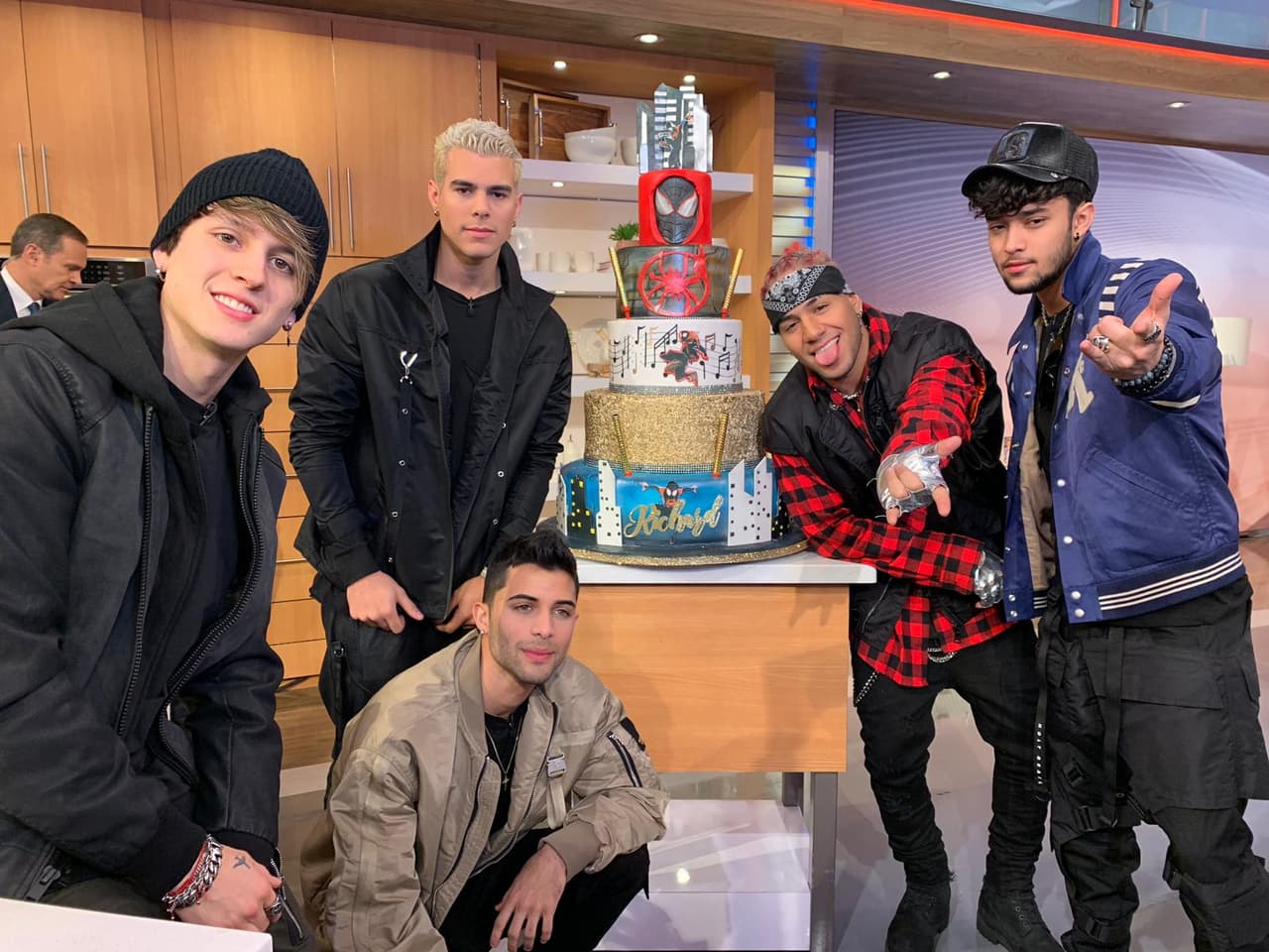 Richard se sorprendió al ver un detalle especial que en Despierta América teníamos preparado por su cumpleaños.