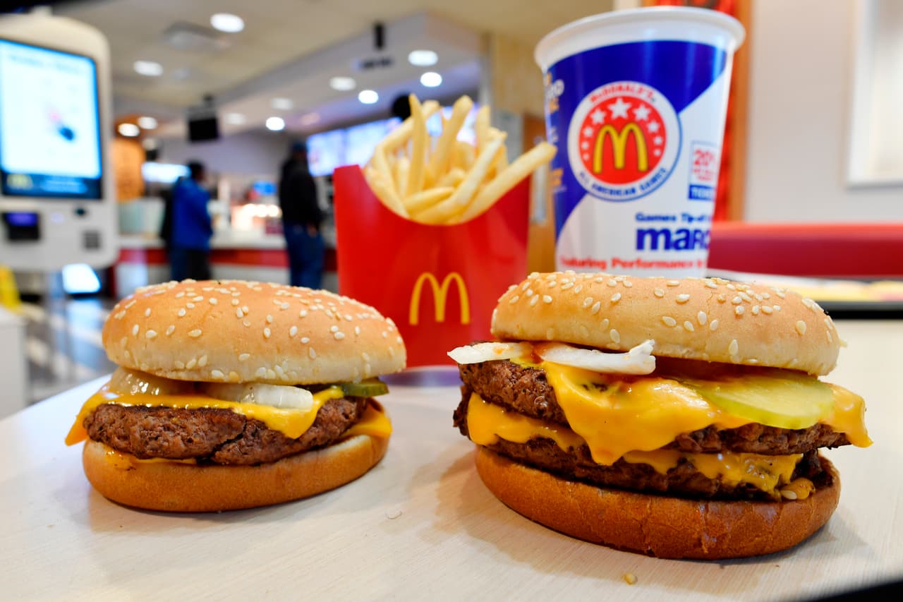 McDonald's, In-N-Out, Burger King, Five Guys y Fuddruckers sacaron la calificación F.