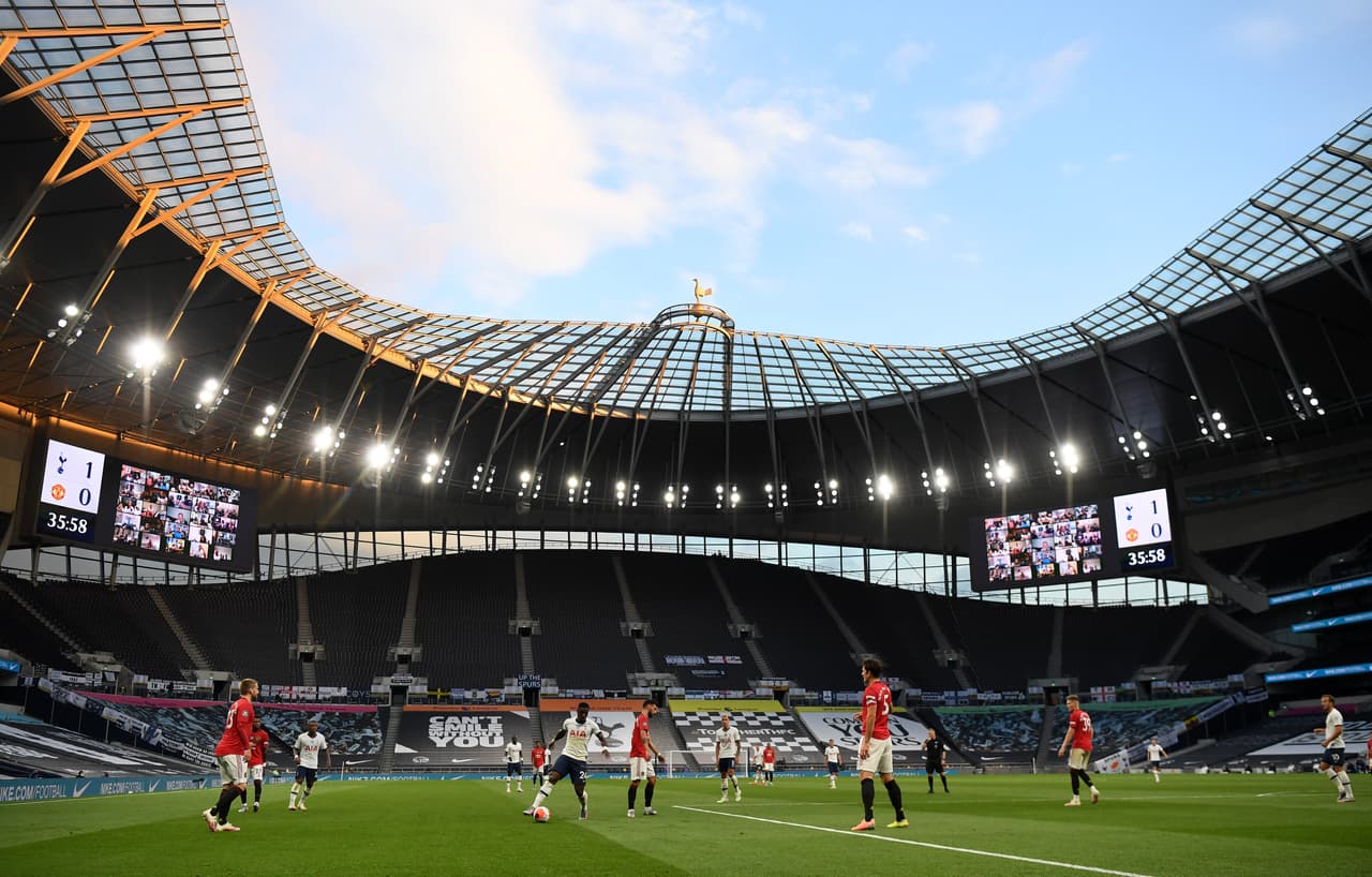 Una toma espectacular del Tottenham Hotspur Stadium durante el empate 1-1 entre Tottenham y Manchester United.