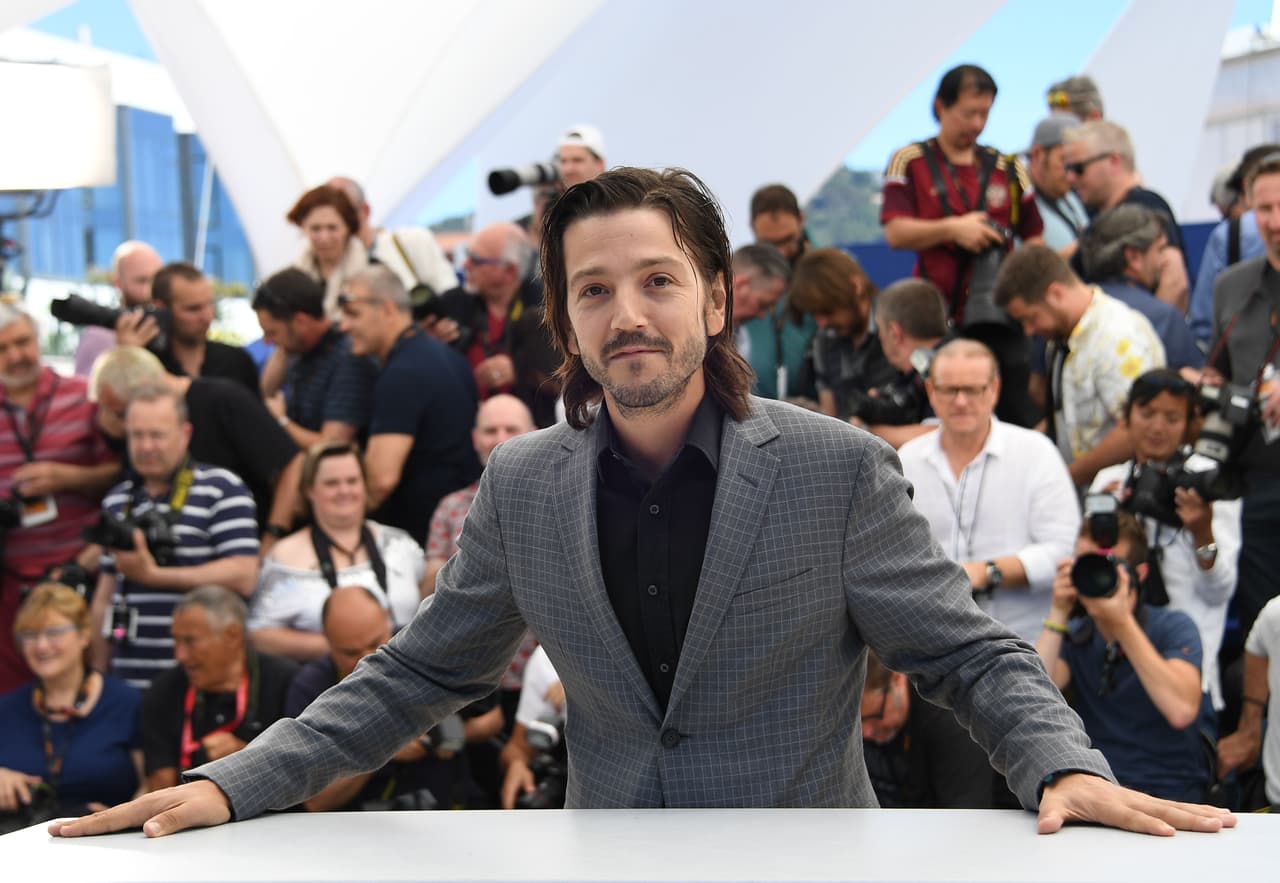 Diego Luna niega su supuesto romance con Kirsten Dunst