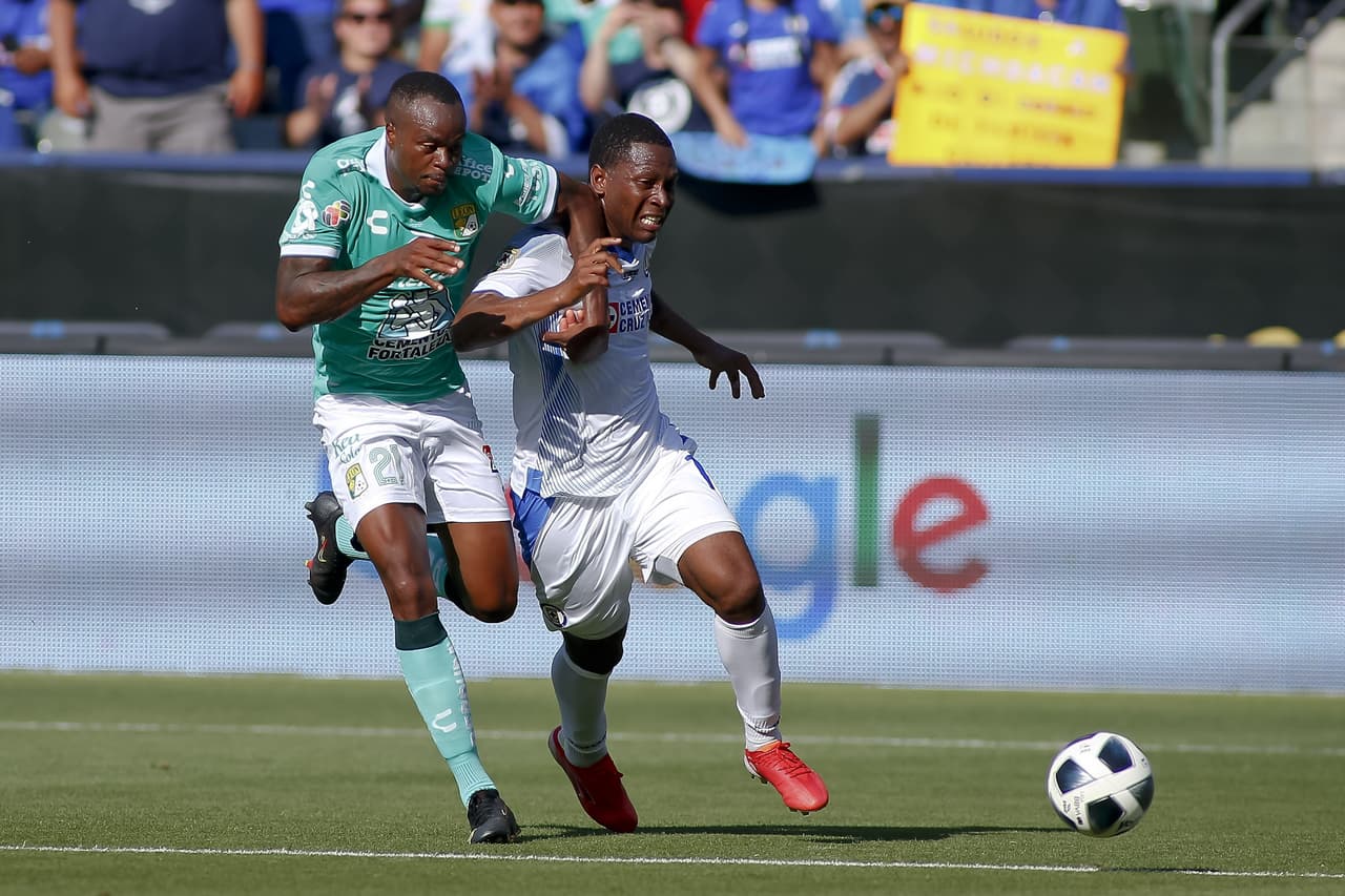 Cruz Azul ganó el Campeón de Campeones con Jonathan Rodríguez como protagonista haciendo dos goles.