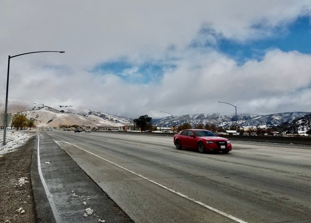 Ola de frío: Lluvia puede afectar la autopista 5 en Grapevine y otras vías