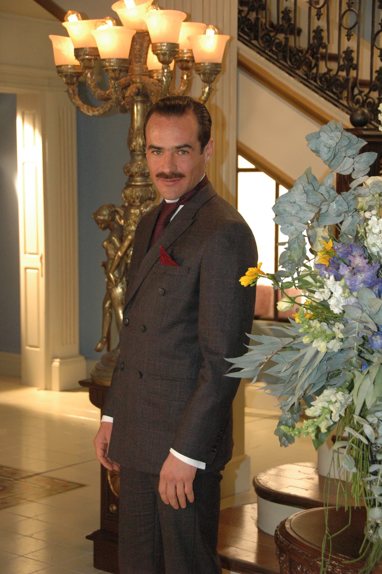 Diego Montejo confesó que su personaje es tan complejo como besucón.