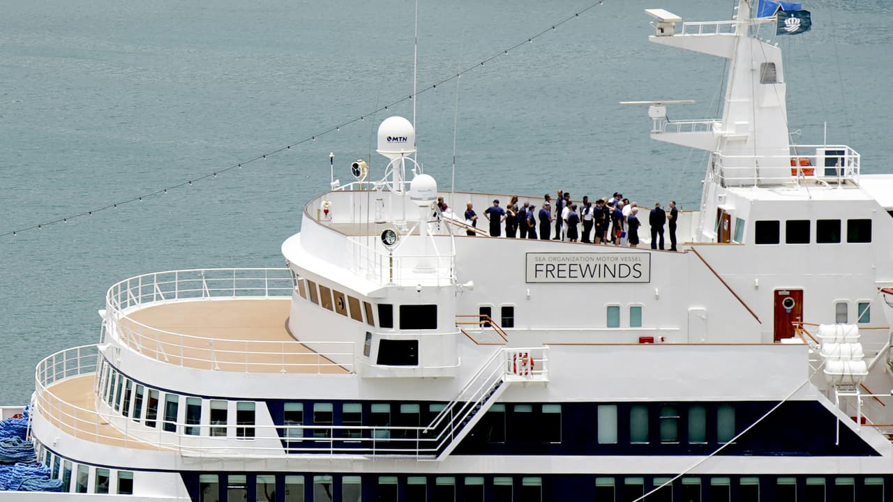 <b>Ingenieros navales</b>
<br>
<br>Salario promedio anual en Houston: 
<b>$95,620</b>
<br>Salario promedio anual nacional: 
<b>$81,110</b>
<br>
<br>
<b>Descripción del puesto:</b> Supervisar y coordinar las actividades de la tripulación dedicada a la operación y mantenimiento de motores, calderas, maquinaria de cubierta y equipos eléctricos, sanitarios y de refrigeración a bordo del buque.