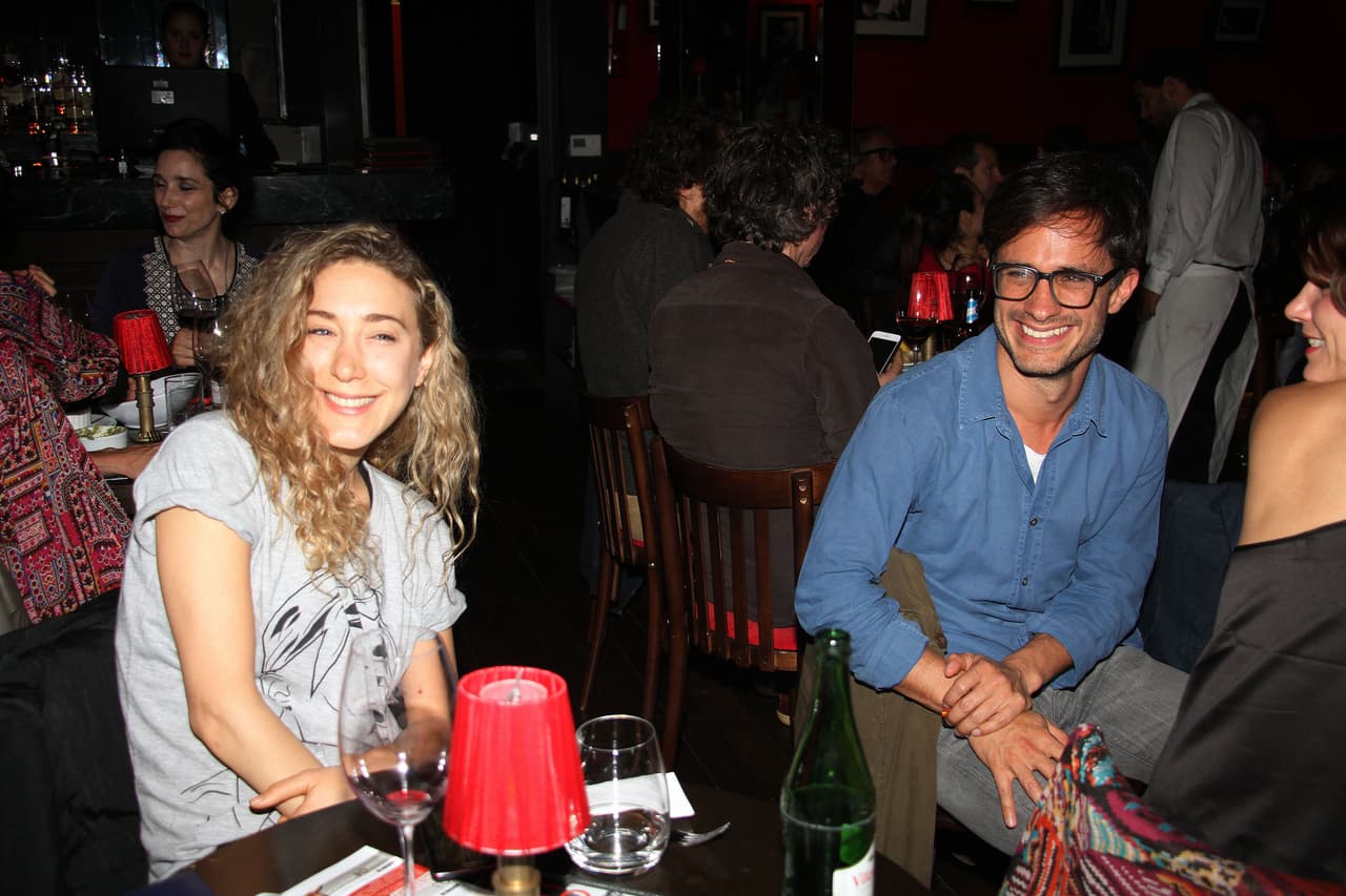 La pareja fue fotografiada tomados del brazo en el Walt Disney Concert Hall de Los Angeles, reveló el sitio de internet de Hola!