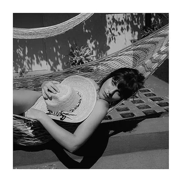 6. A los 15 años inició su carrera en el modelaje, ha pisado las pasarelas luciendo ropa interior y trajes de baño.