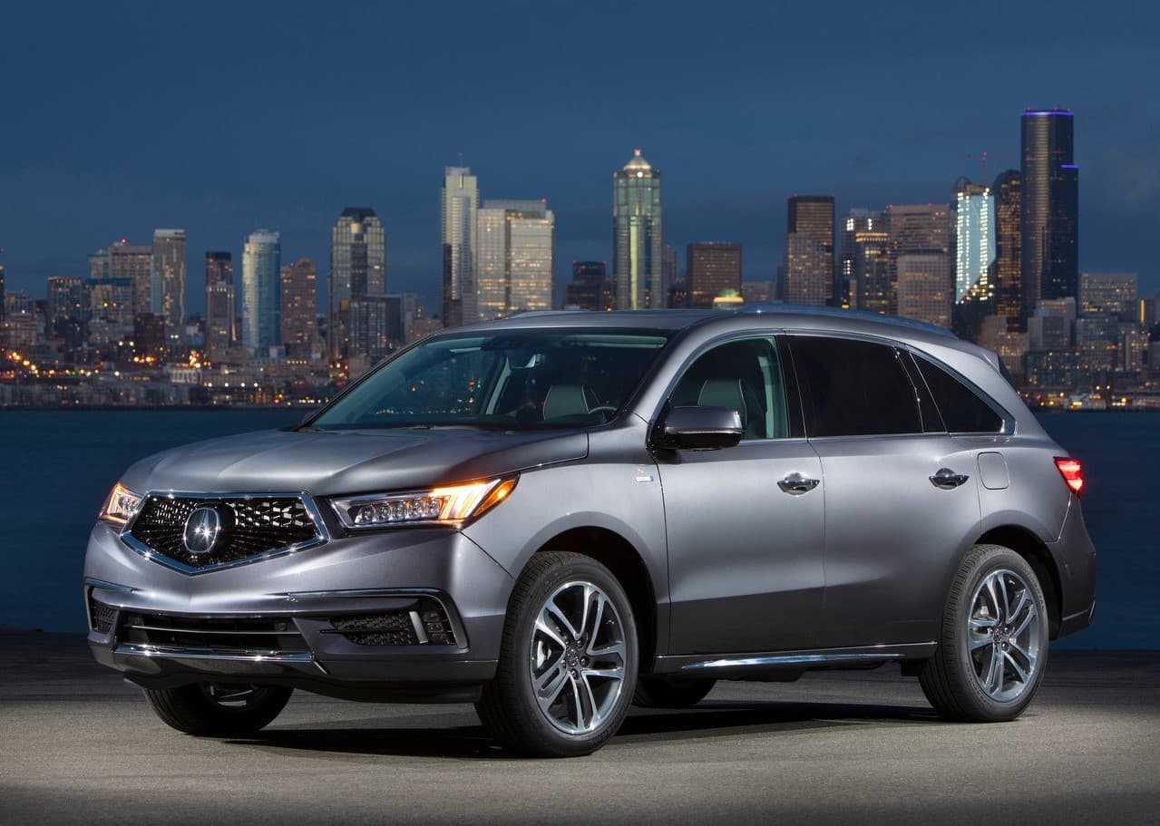 <h3 class="cms-H3-H3"><b>1er. lugar en el segmento de las SUV medianas de lujo</b></h3>
<br>
<br>
<u><b>Acura MDX</b></u>
<br>
<br>
<b>Puntaje general: </b>8.8 de 10
<br>
<b>Valor retenido tras 5 años de uso:</b> 38.9%
<br>
<b>Calificación de seguridad promedio de la NHTSA: </b>5.0 de 5.0