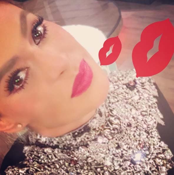 Los labios de Galilea siempre lucen asombrosos. Seguro que parte de su rutina de cuidados incluye aplicar un bálsamo con proteción solar.