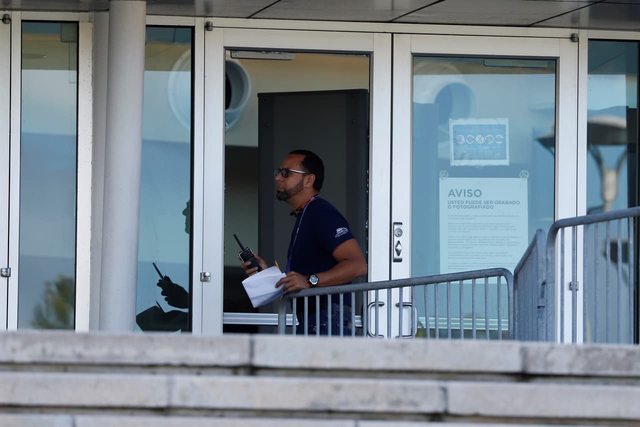 Tanto la policia de Puerto Rico como los oficiales a cargo del Coliseo garantizaron la seguridad de los asistentes a los conciertos de Daddy Yankee, mientras logran dar con las personas que dispararon contra las propiedades.