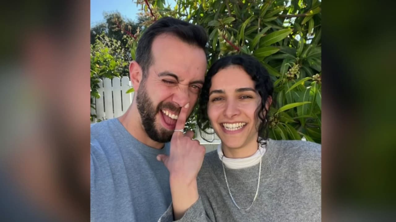 Triunfa el amor: Hombre en Israel entrevistado por N+ Univision le pide matrimonio a su novia al salir de búnker