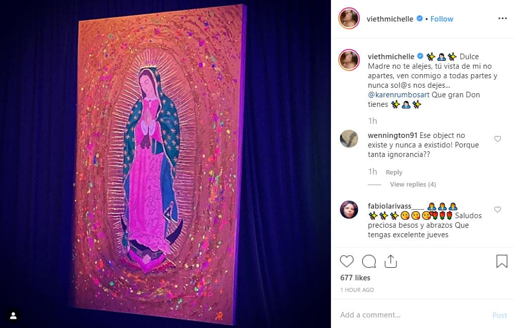 La actriz 
<b><a href="https://www.univision.com/famosos/michelle-vieth-y-el-potro-terminan-con-rumores-y-confirman-su-romance-en-pleno-programa-en-vivo-fotos">Michelle Vieth</a></b> celebró a la 'morenita' con el verso de una oración: "Dulce madre no te alejes, tu vista de mi no apartes, ven conmigo a todas partes y nunca solos nos dejes".