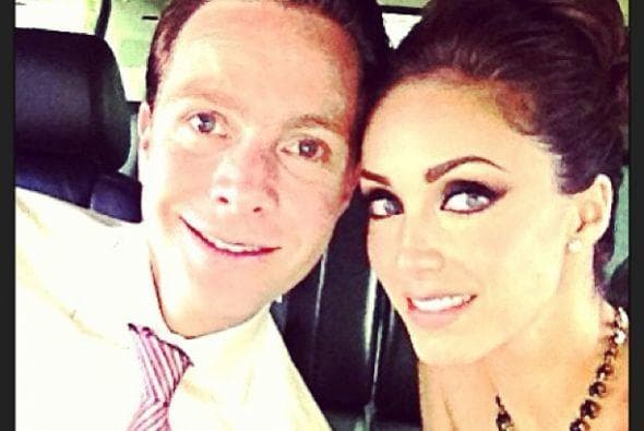 Anahí es otra de la famosas que han sacrificado su carrera por apoyar a sus esposos, en este caso a Manuel Velasco, gobernador del estado mexicano de Chiapas.