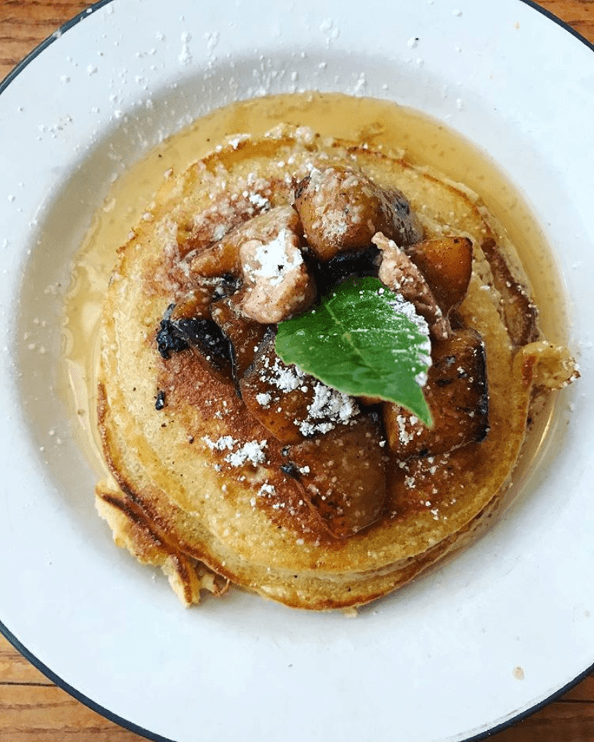 <b>'Ruby's Café' </b>en
<b>Nueva York</b> tiene en su menú unos pancakes con papas por encima. ¿Te gusta la combinación?