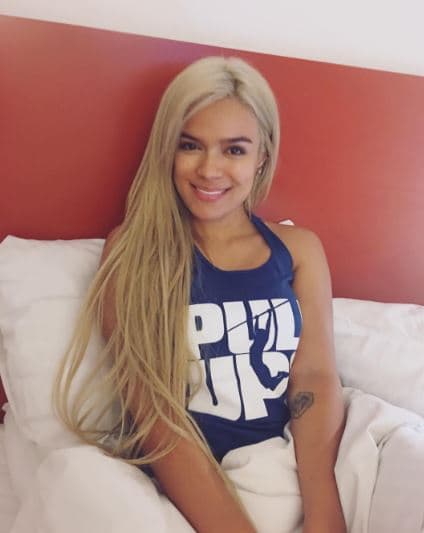 El tema de los bebés no es novedad para Karol. En una entrevista reciente, la colombiana confesó que quiere ser mamá desde que tenía 17 años, y que le gustaría tener cinco hijos, tres niños y dos niñas, detalló para People en español.